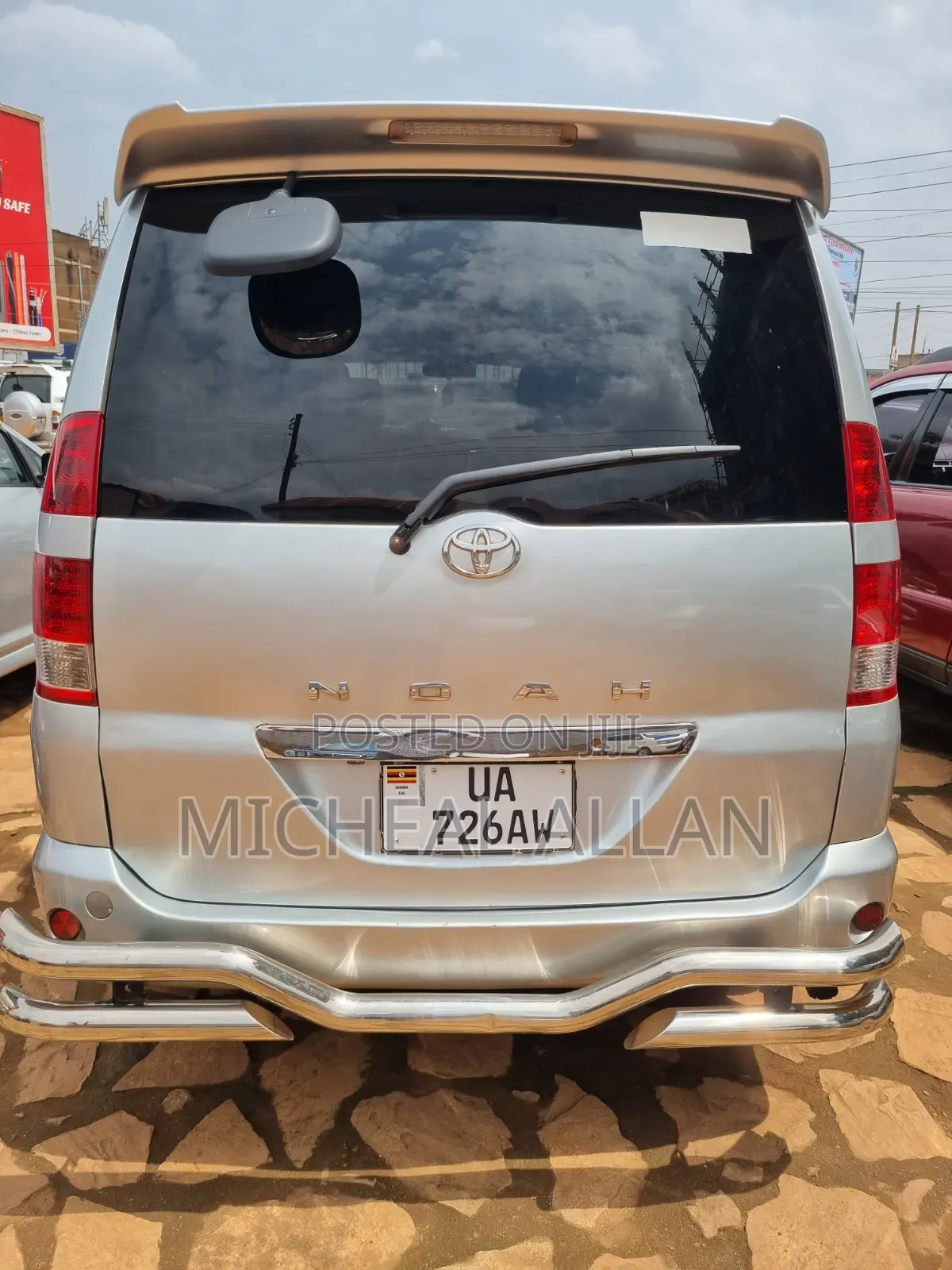 Toyota Noah 2005 Silver