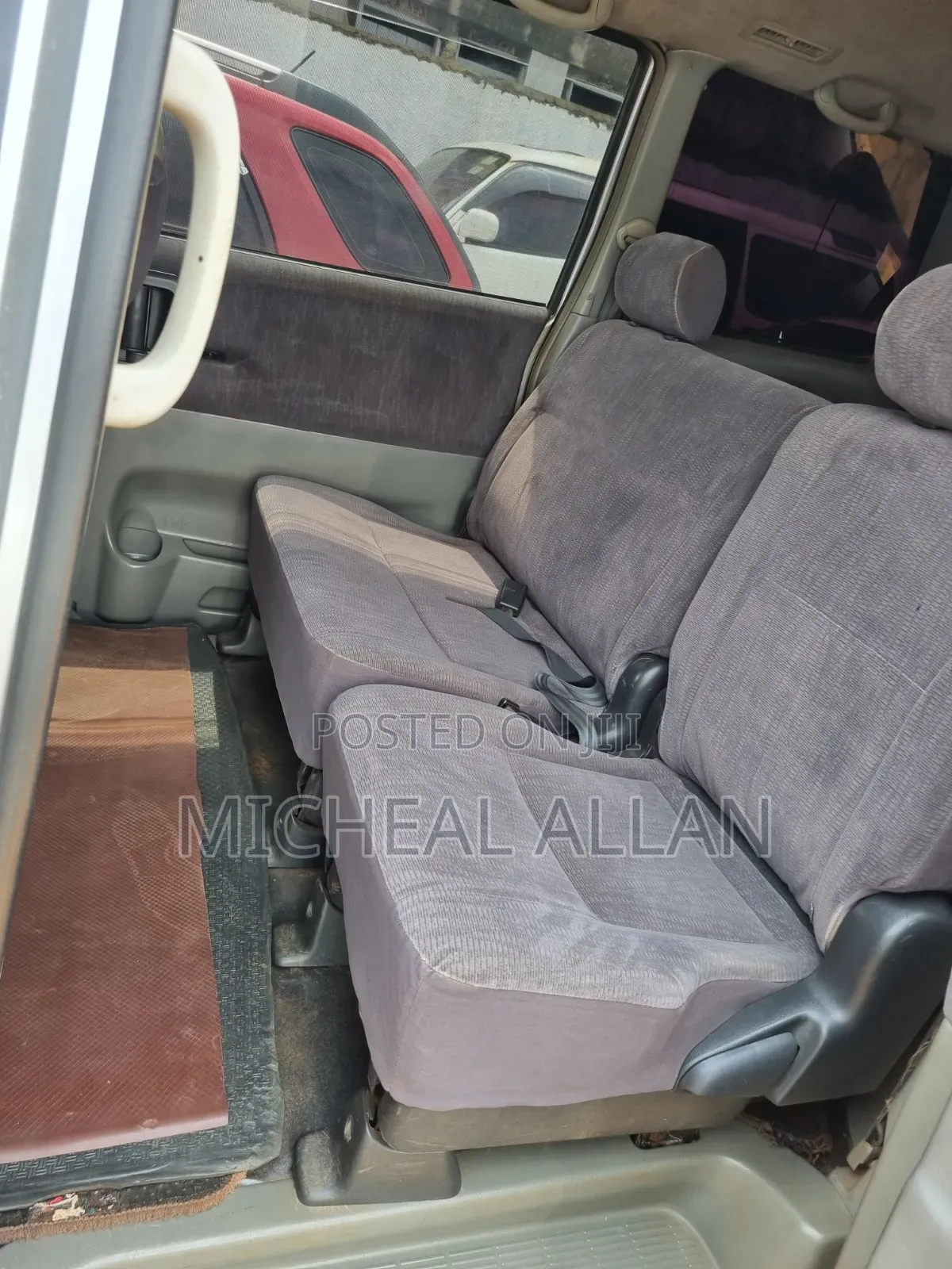 Toyota Noah 2005 Silver