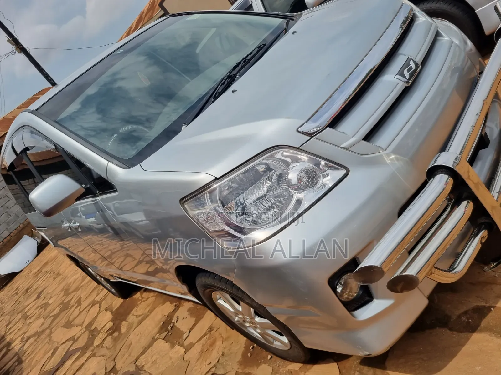 Toyota Noah 2005 Silver