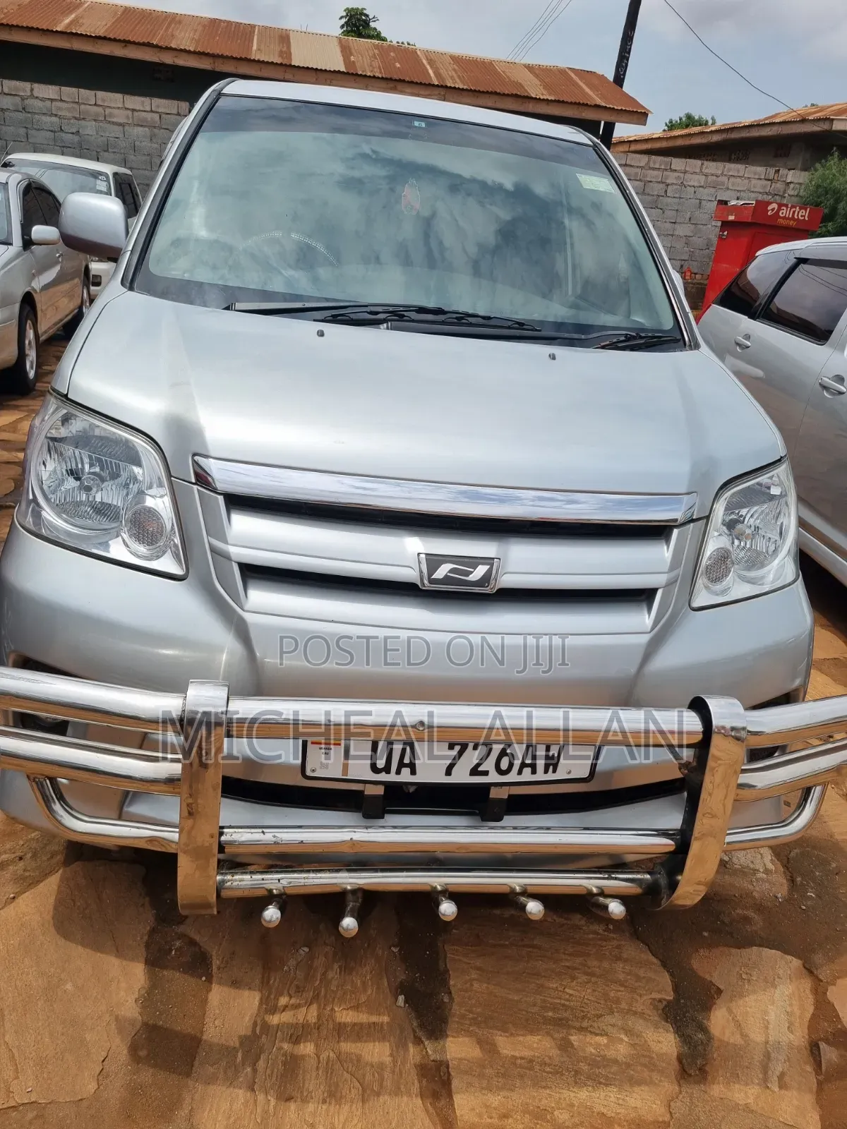 Toyota Noah 2005 Silver