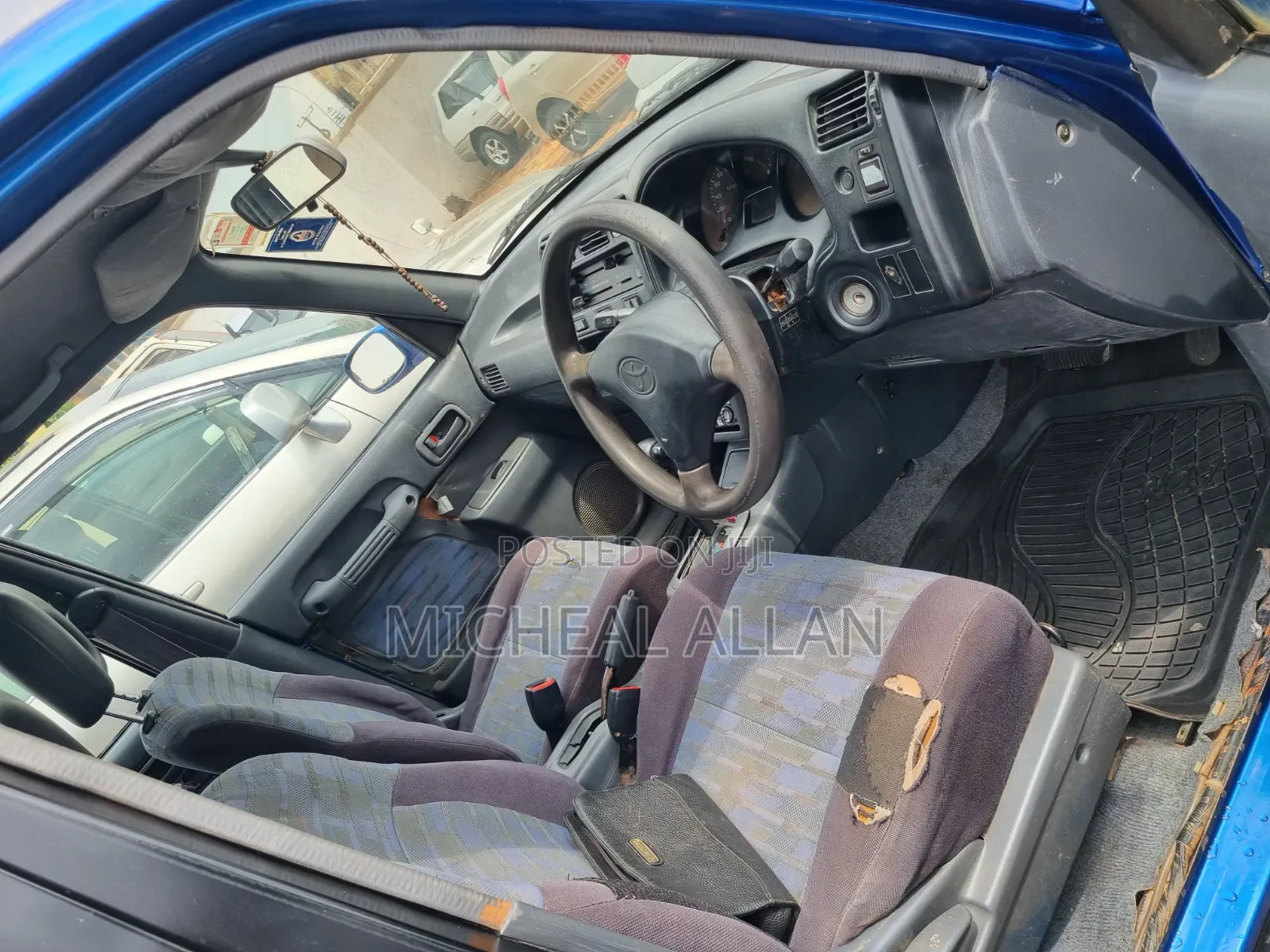 Toyota RAV4 Automatic 2000 Blue
