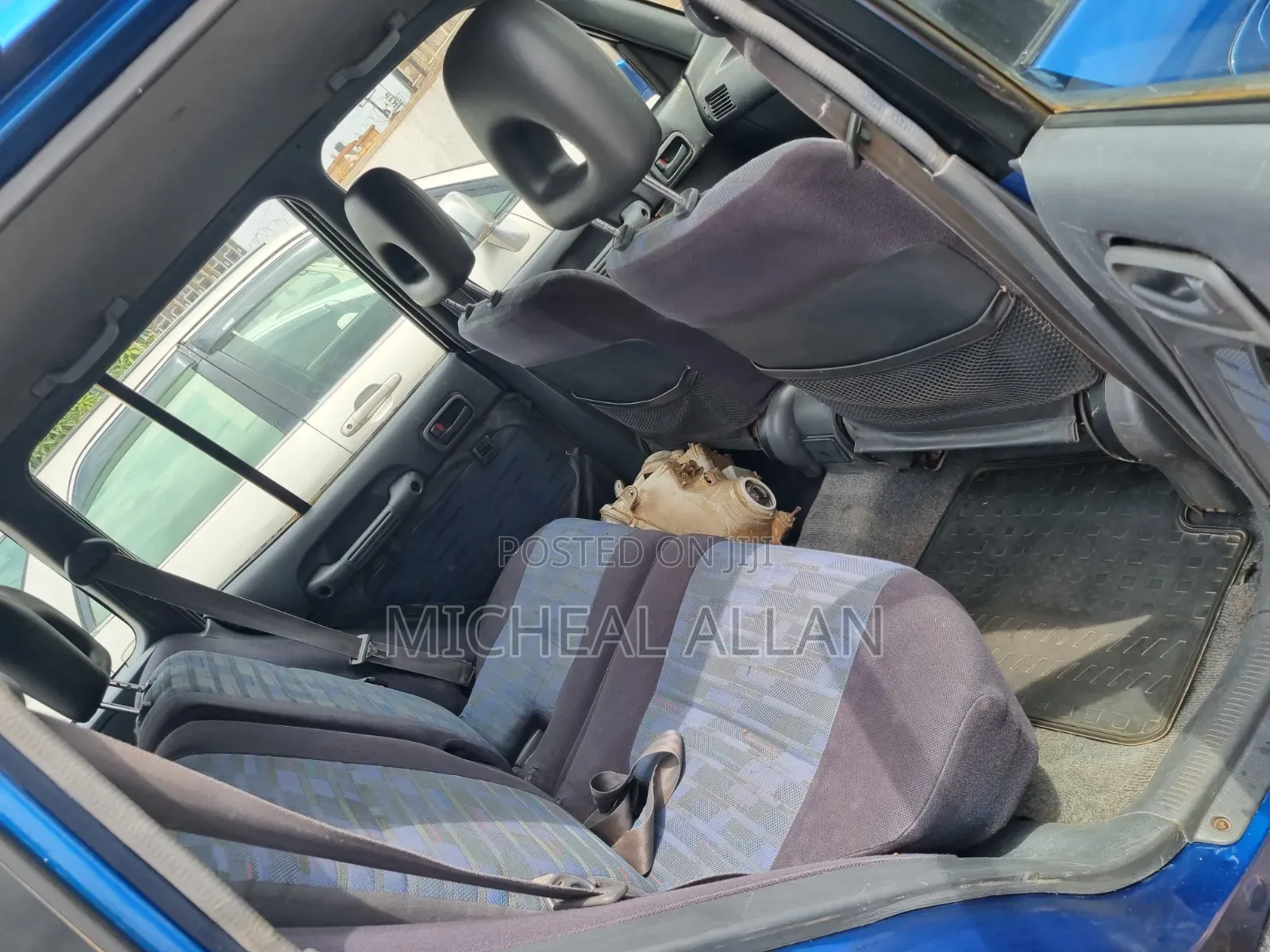 Toyota RAV4 Automatic 2000 Blue