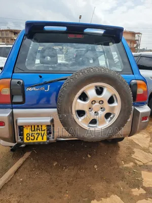 Toyota RAV4 Automatic 2000 Blue