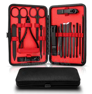 18-Piece Grooming Kit