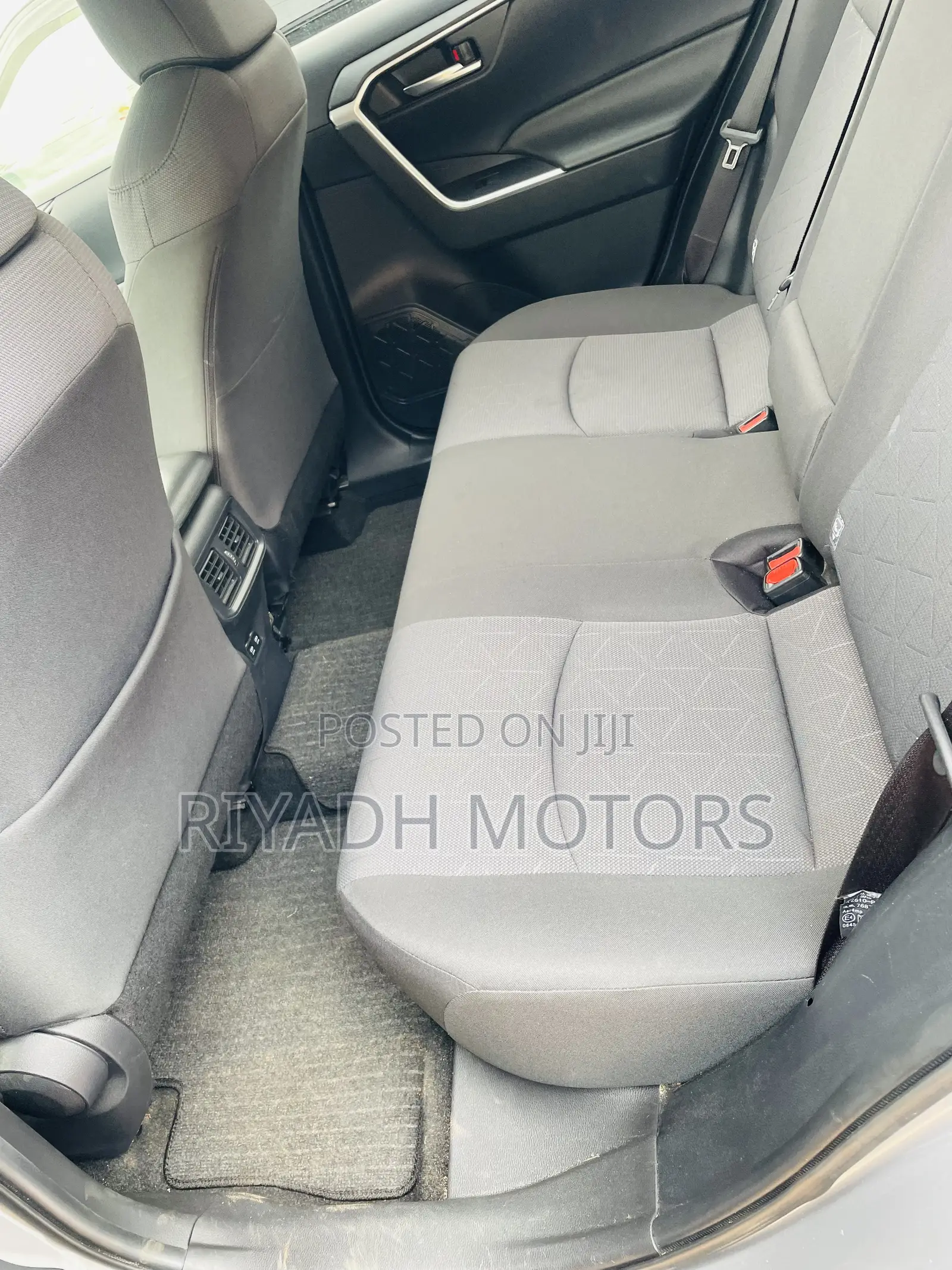 Toyota RAV4 Limited FWD 2020 Silver
