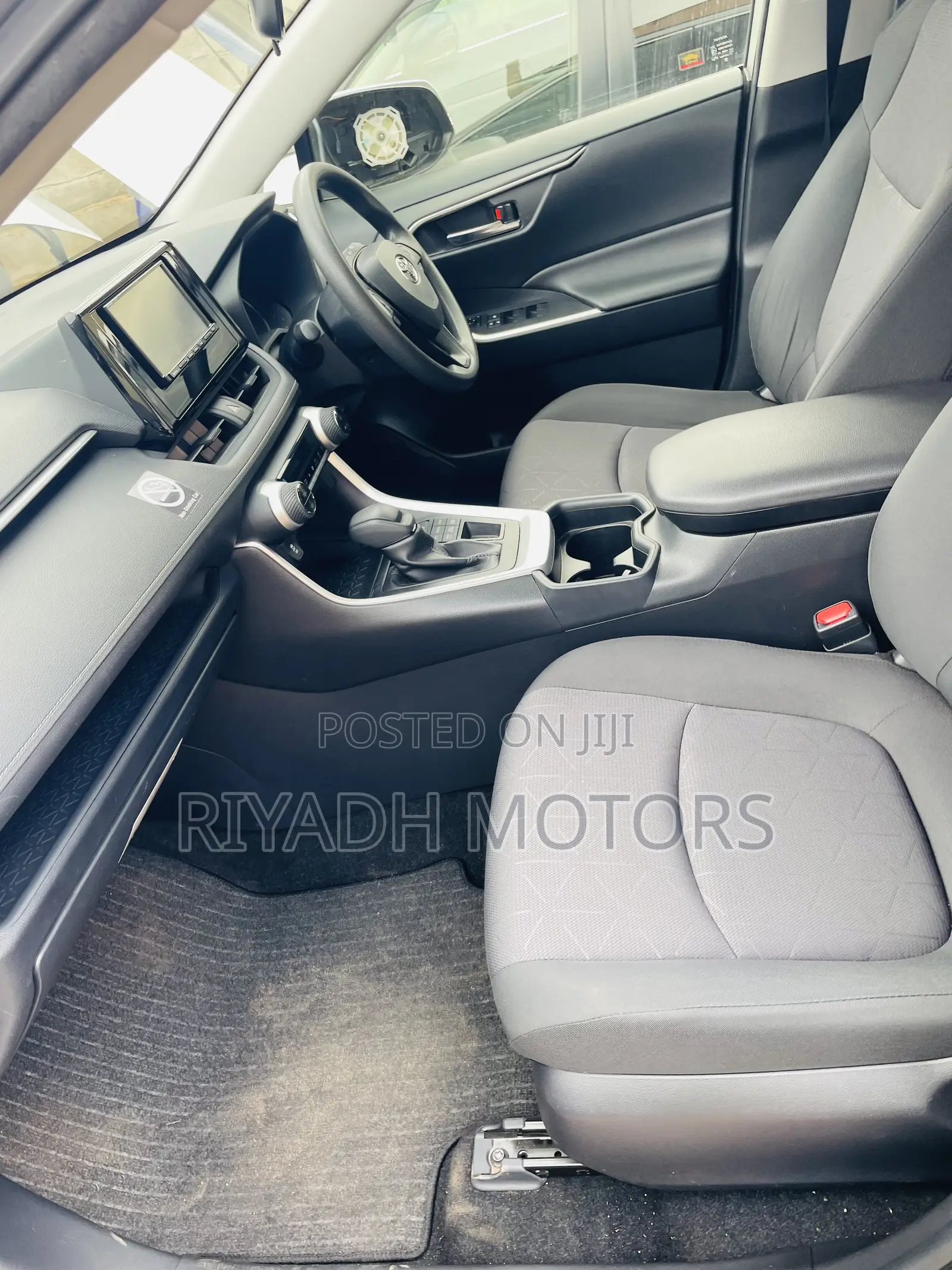 Toyota RAV4 Limited FWD 2020 Silver