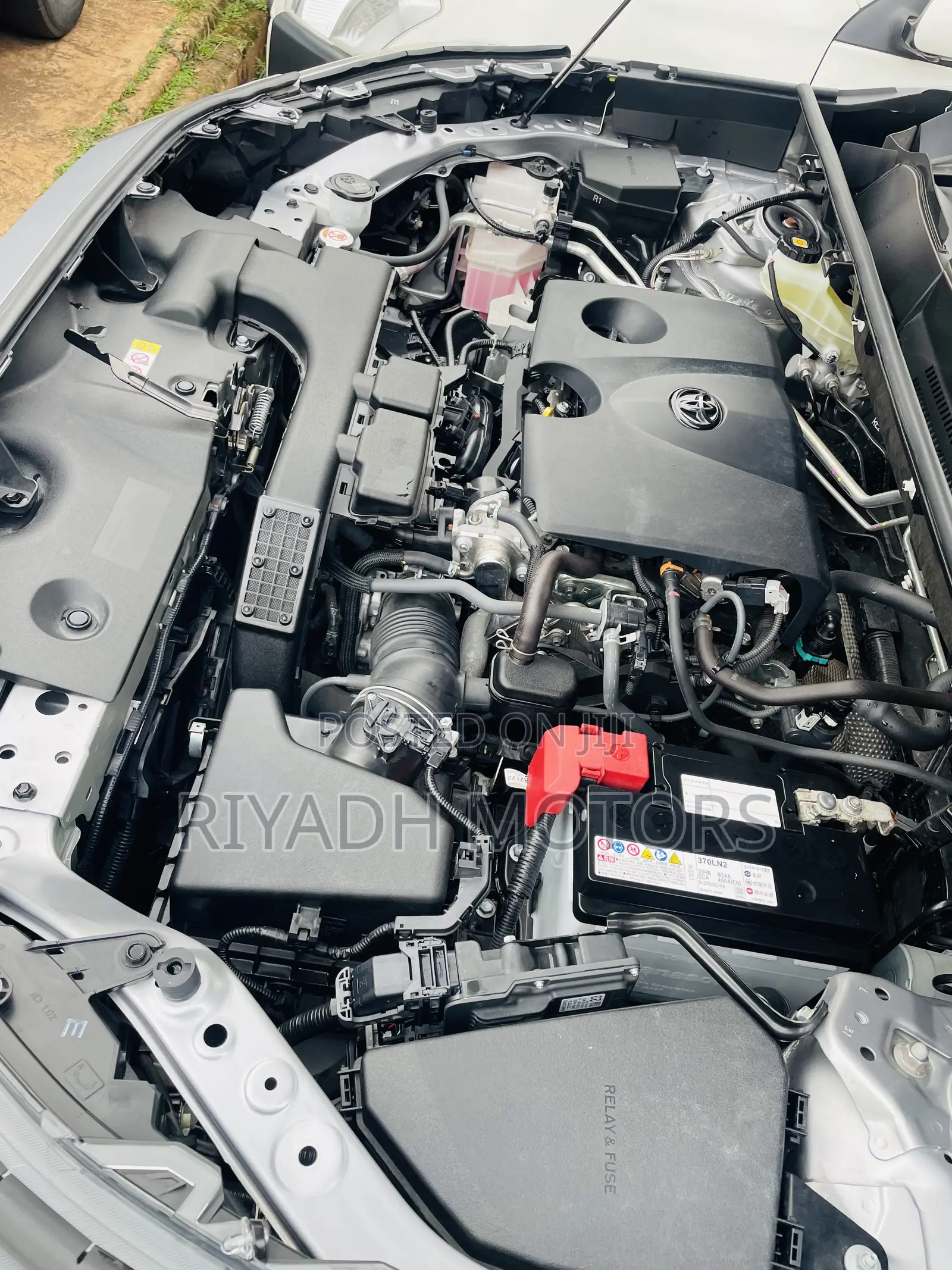 Toyota RAV4 Limited FWD 2020 Silver