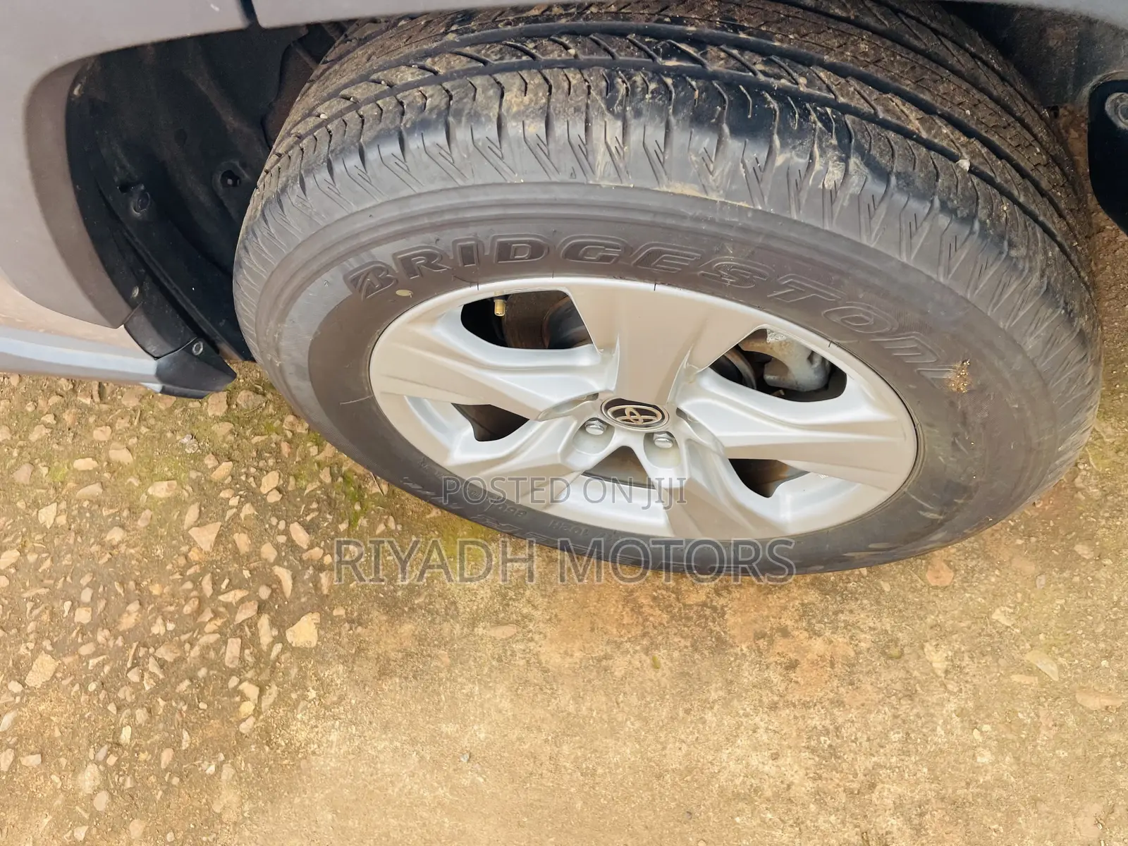 Toyota RAV4 Limited FWD 2020 Silver