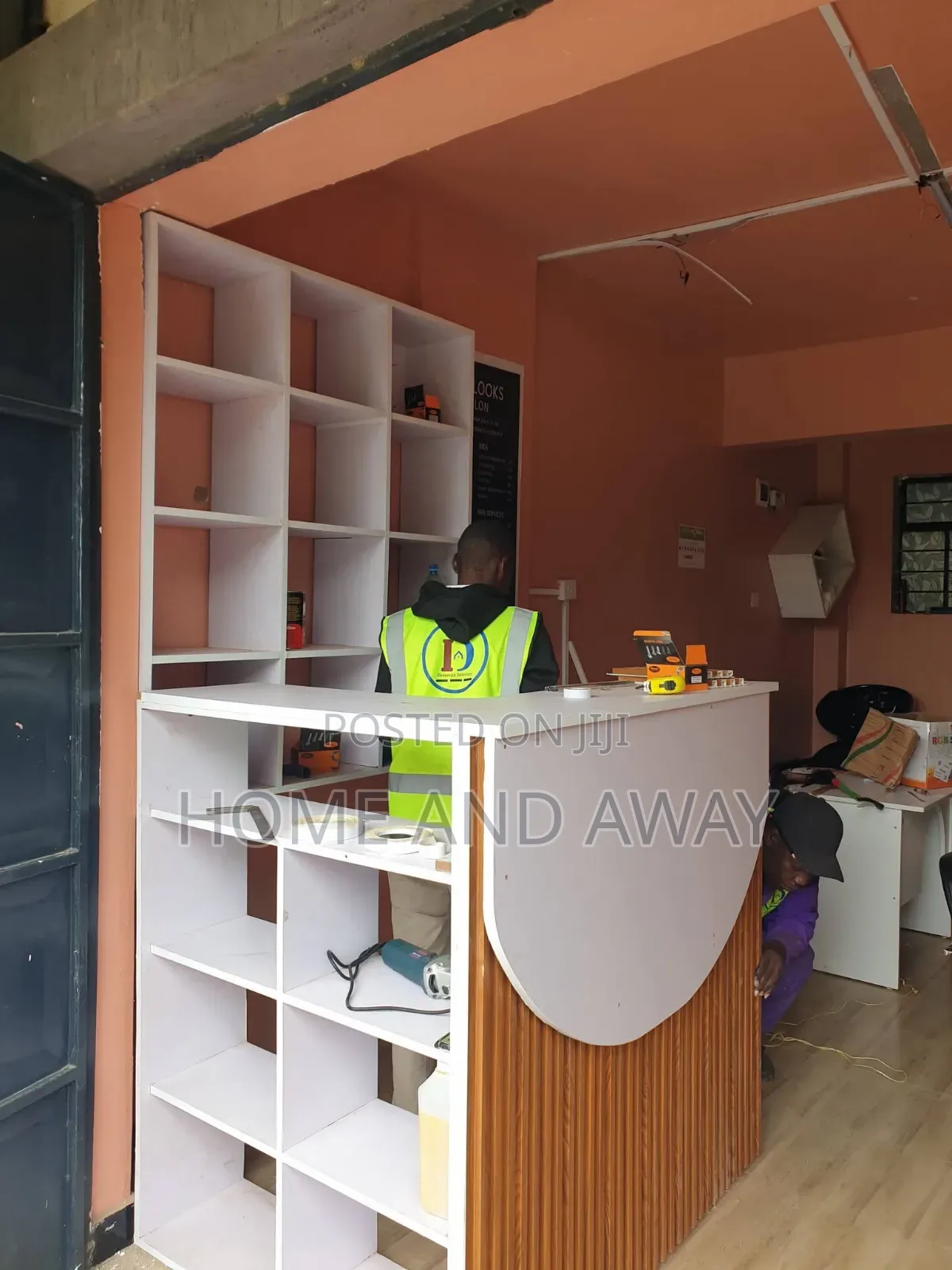 Partitions and Shelving Services for Shops and Stores