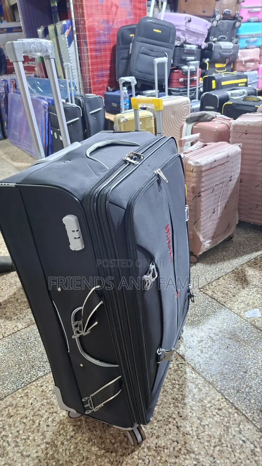 Safari Suit Case D Favor Medium