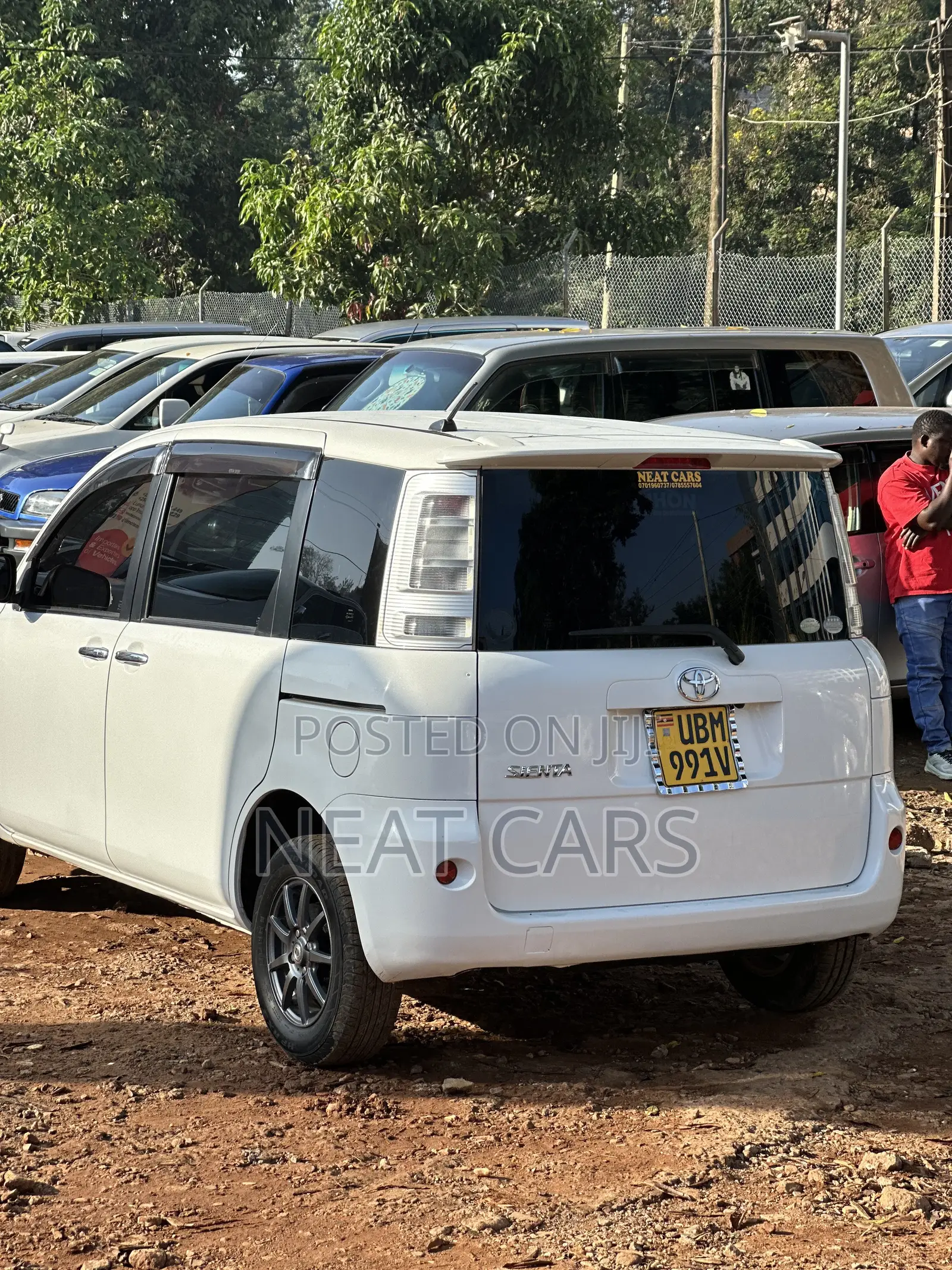 Toyota Sienta 2012 Pearl