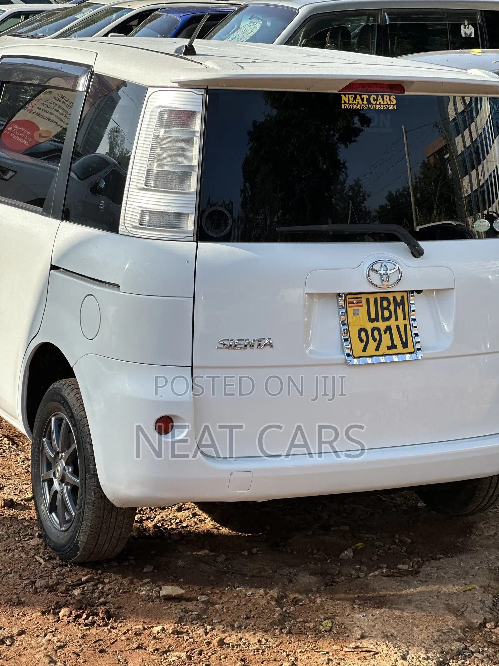 Toyota Sienta 2012 Pearl