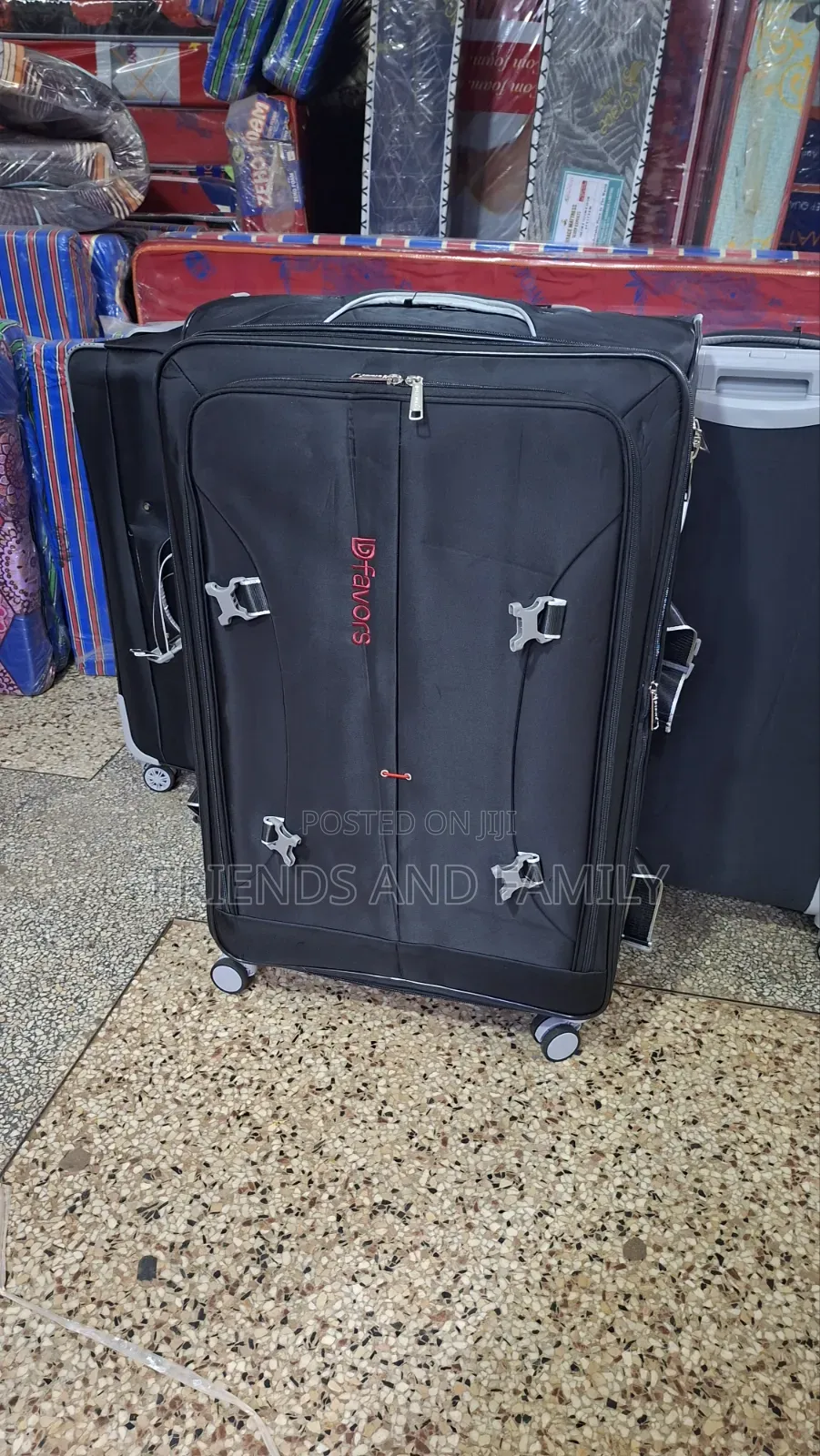 Cloth Traveling D Favor Medium