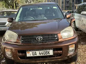 Toyota RAV4 Automatic 2003 Gold