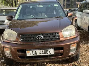 Toyota RAV4 Automatic 2003 Gold