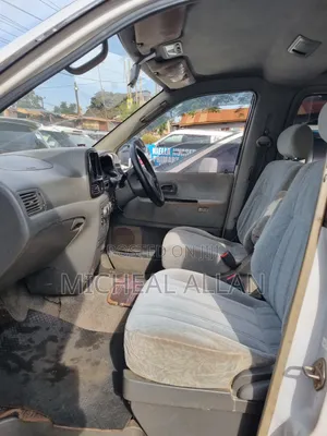 Toyota Noah 2001 White