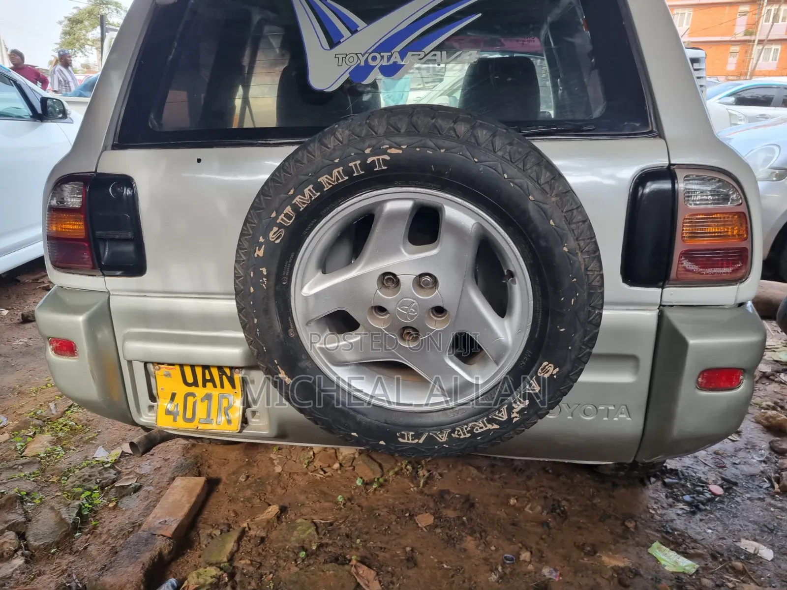 Toyota RAV4 Automatic 2000 White