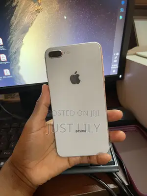 Apple iPhone 8 Plus 64 GB Silver
