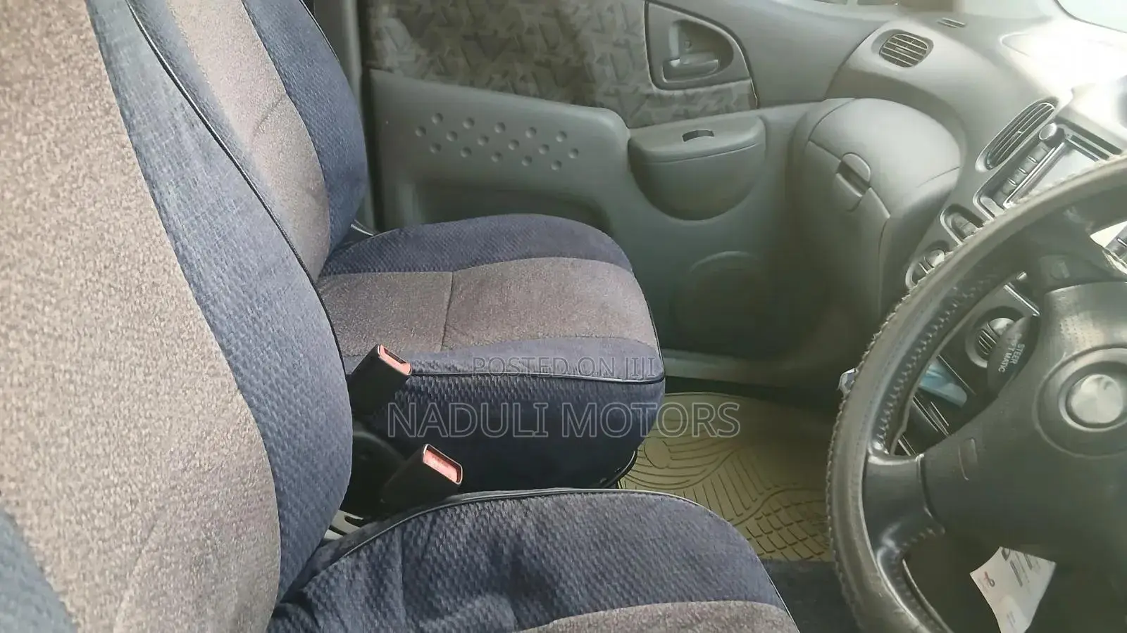 Toyota Fun Cargo 2005 Silver