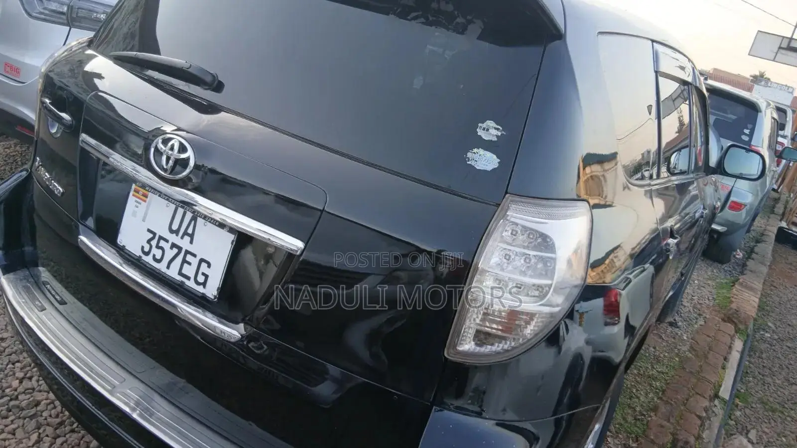 Toyota Vanguard 2010 Black
