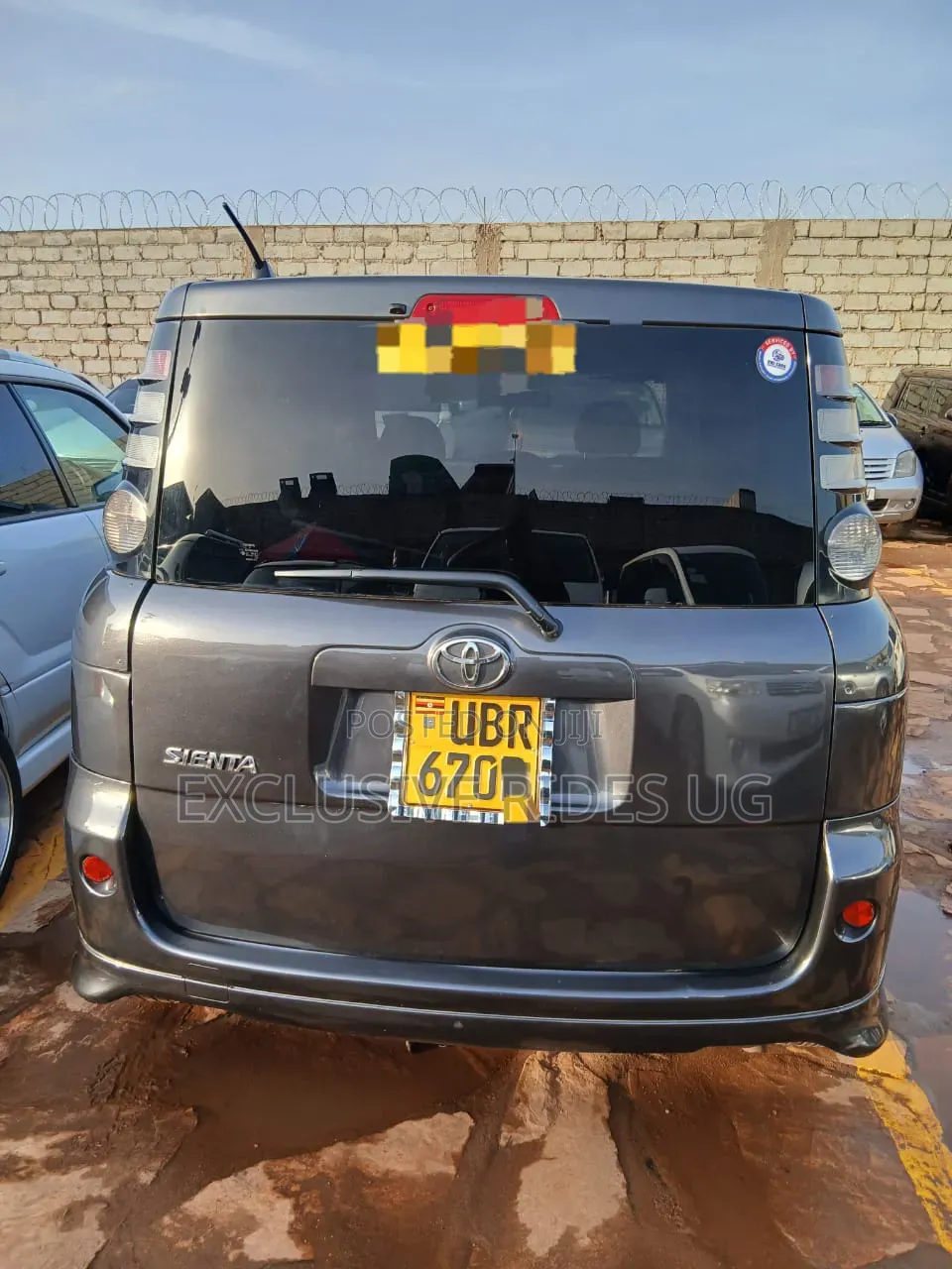 Toyota Sienta 1.5 AWD 2010 Gray