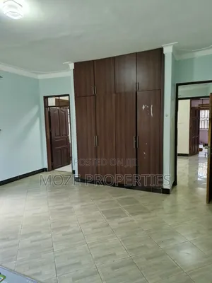 3bdrm Bungalow in Kyaliwajala Nabwojo, Central Division for rent
