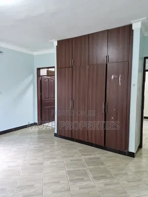 3bdrm Bungalow in Kyaliwajala Nabwojo, Central Division for rent