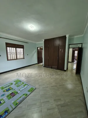 3bdrm Bungalow in Kyaliwajala Nabwojo, Central Division for rent