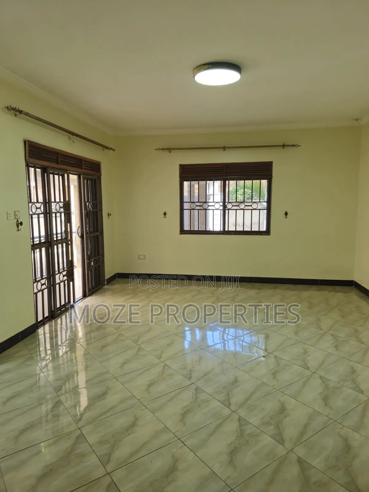 3bdrm Bungalow in Kyaliwajala Nabwojo, Central Division for rent