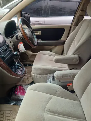 Toyota Harrier 2004 Silver