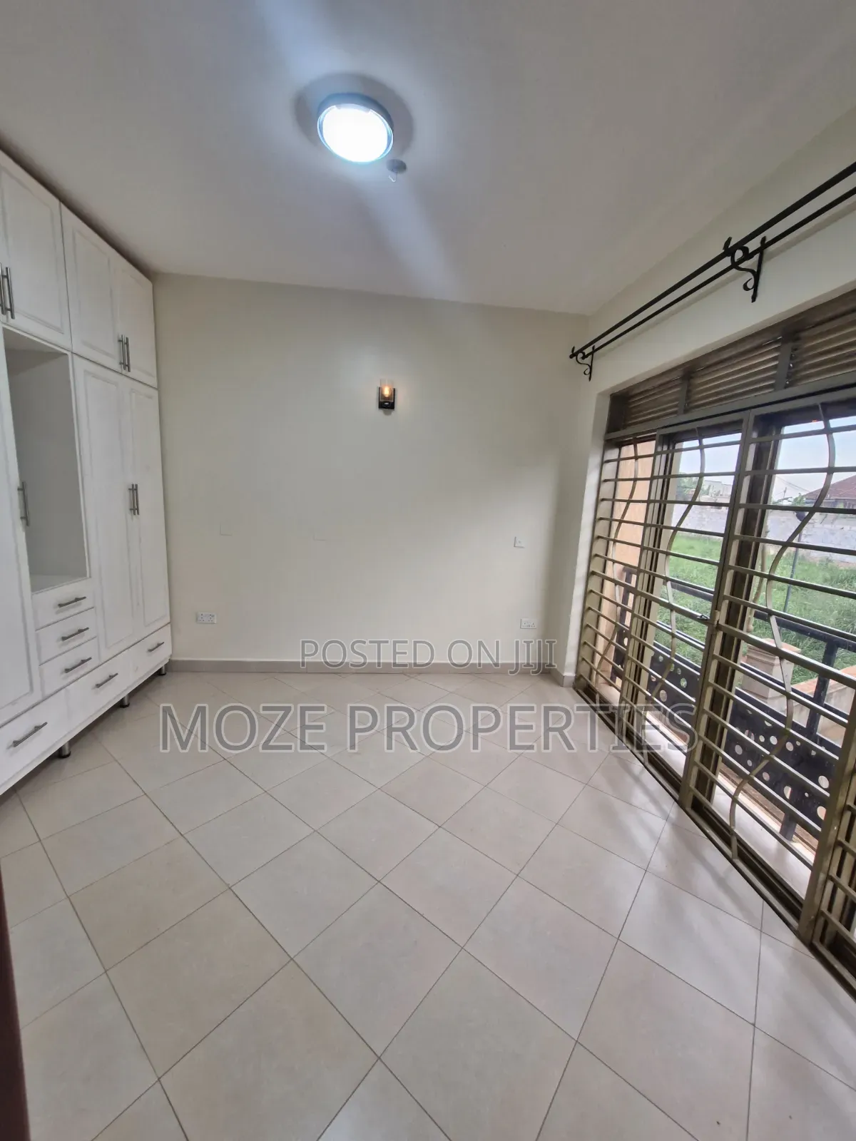 3bdrm Duplex in Kira, Central Division for rent