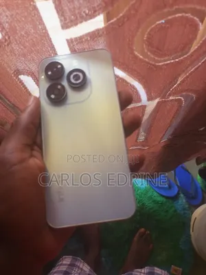 Infinix Smart 8 128 GB Silver