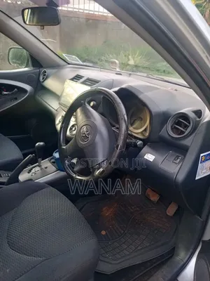 Toyota RAV4 2.5 2010 Silver