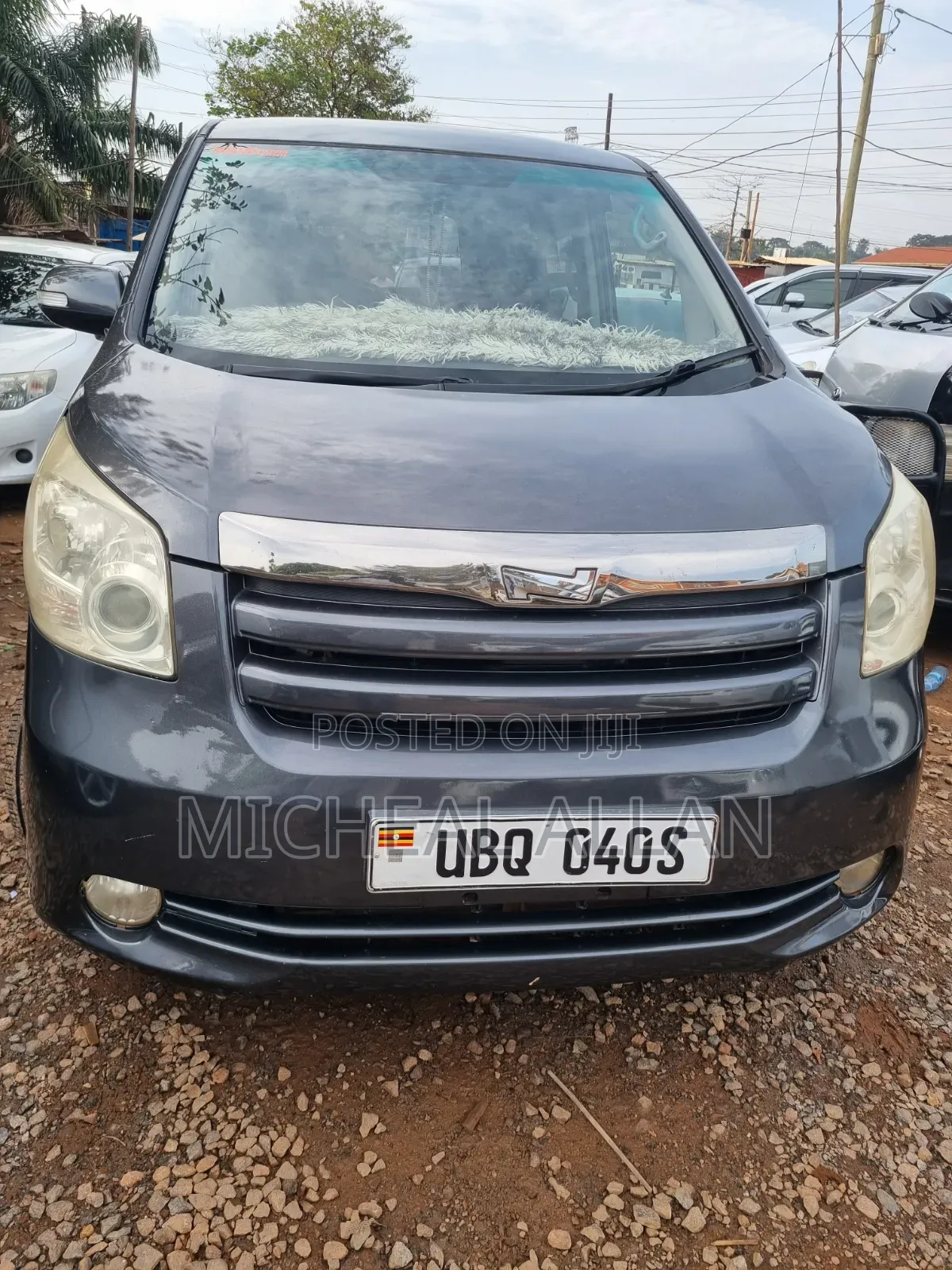 Toyota Noah 2012 Black