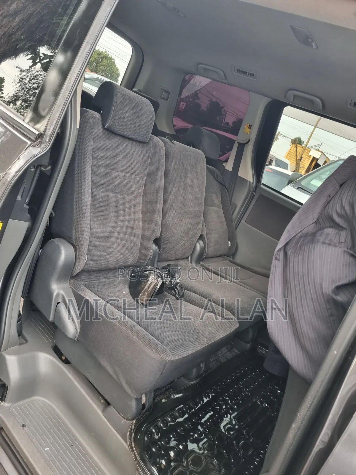 Toyota Noah 2012 Black