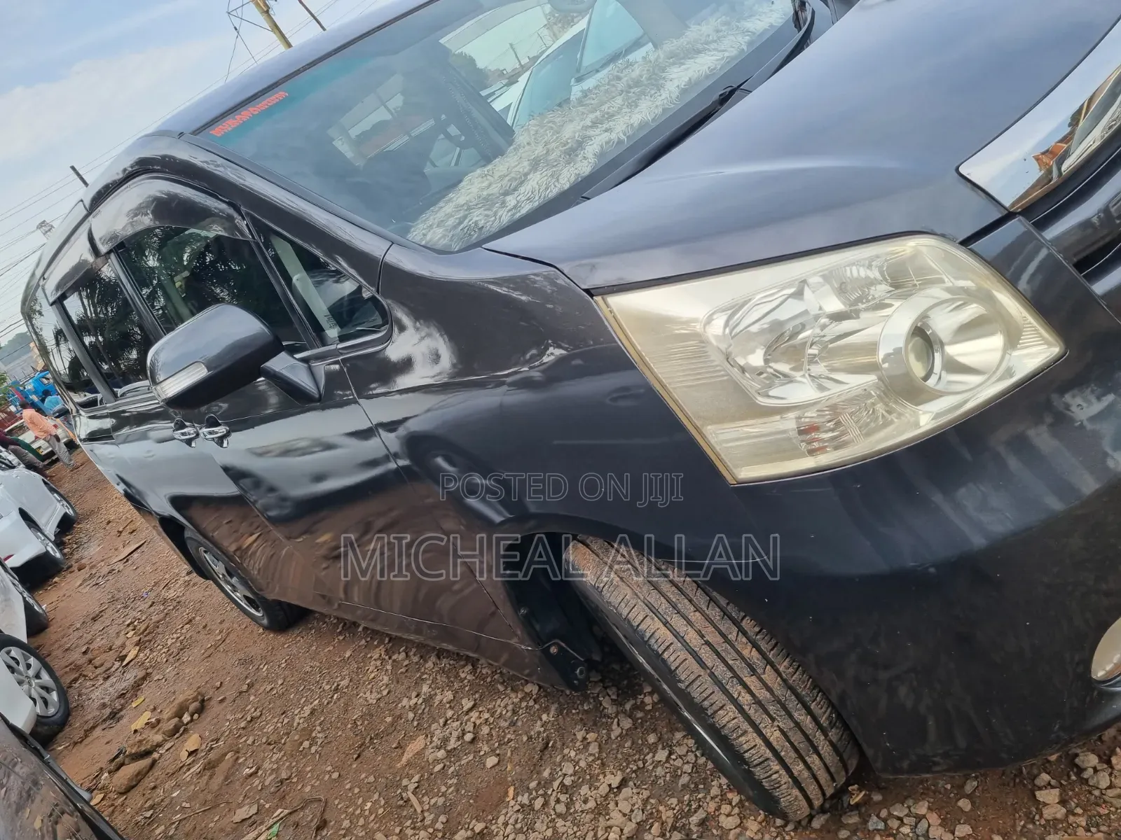 Toyota Noah 2012 Black