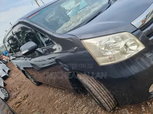 Toyota Noah 2012 Black