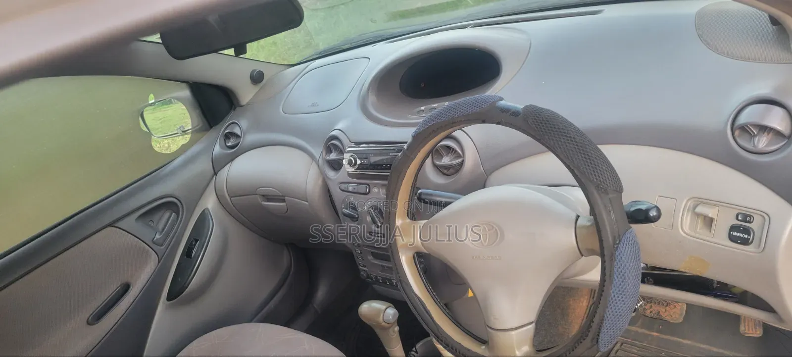 Toyota Platz 2001 Silver