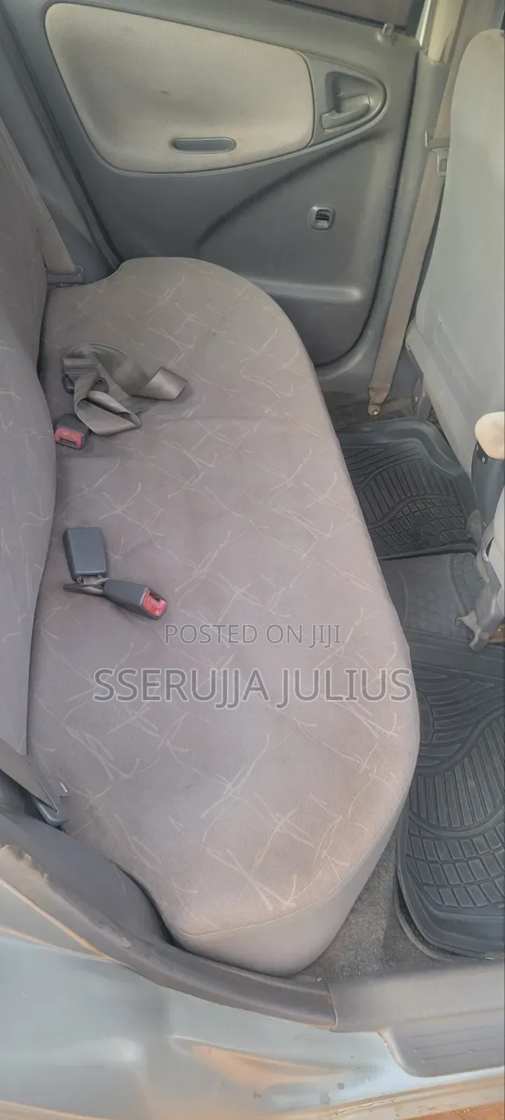 Toyota Platz 2001 Silver