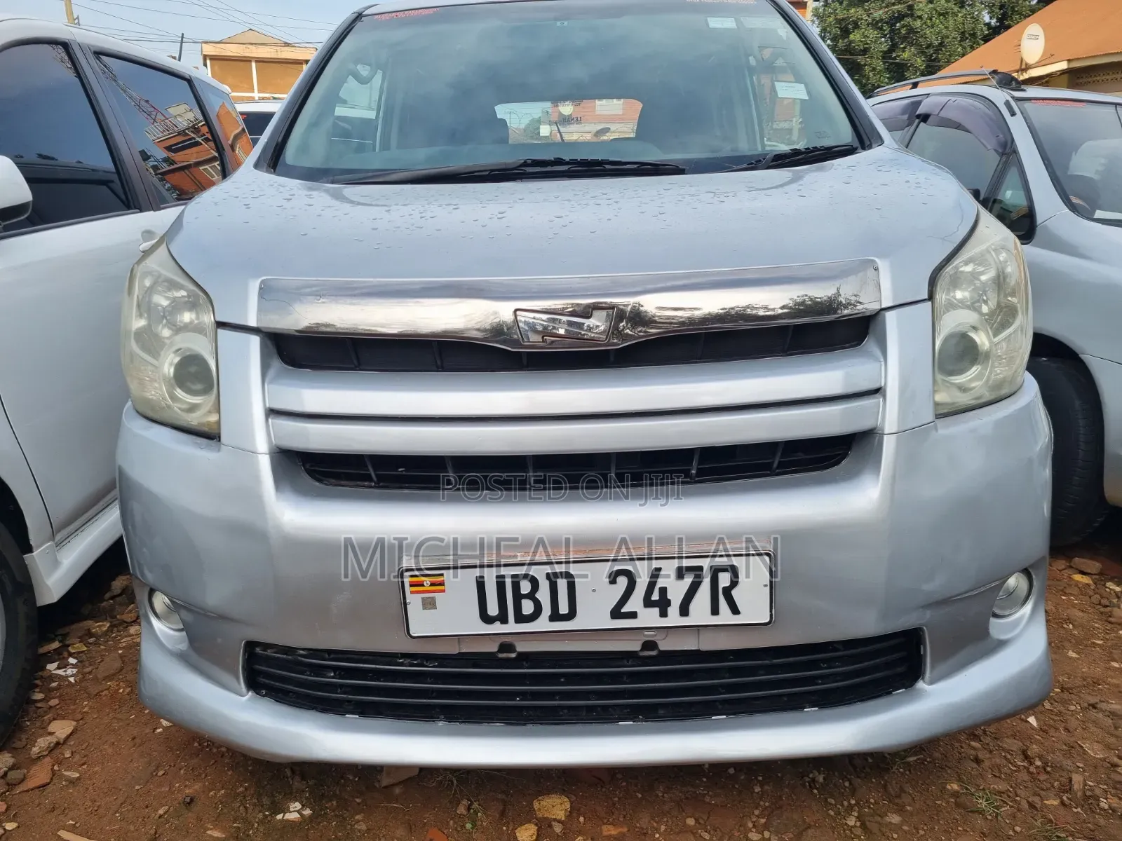 Toyota Noah 2009 Silver