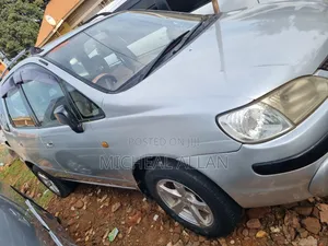 Toyota Corolla Spacio 2001 Silver