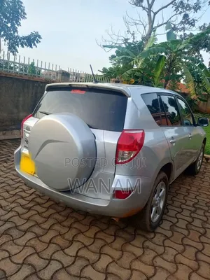 Toyota RAV4 2.5 2010 Silver