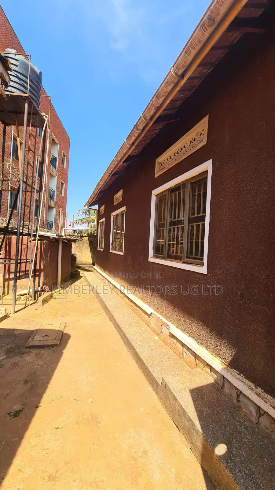 3bdrm House in Ssisa for sale