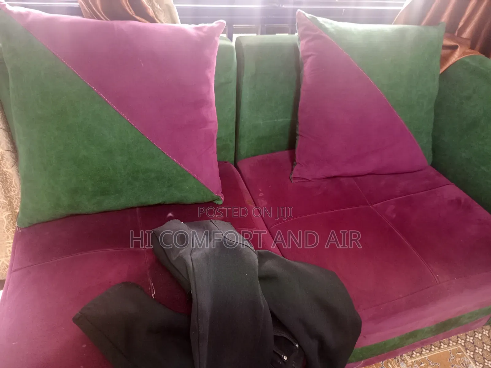 U Sofa Set 7 Seaters Available in Good Condition