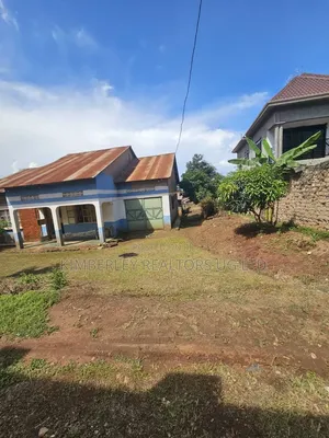13 Decimals Plot With a Structure – Zaana (Entebbe Road) at 170m