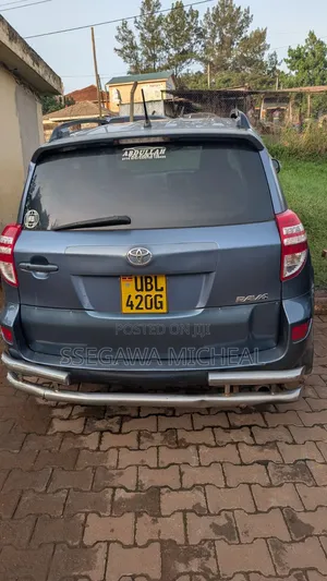 Toyota RAV4 2008 Blue