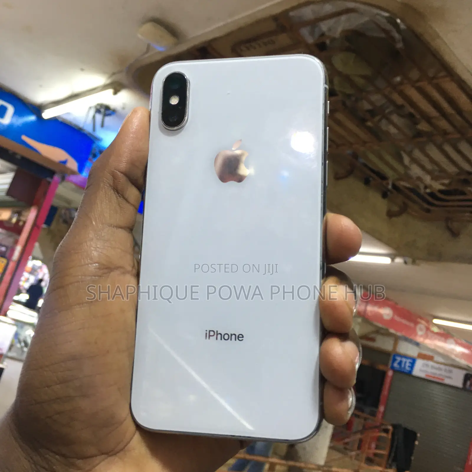 Apple iPhone X 64 GB White