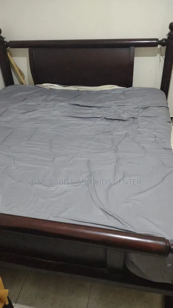6x6 Bed With a Mattress