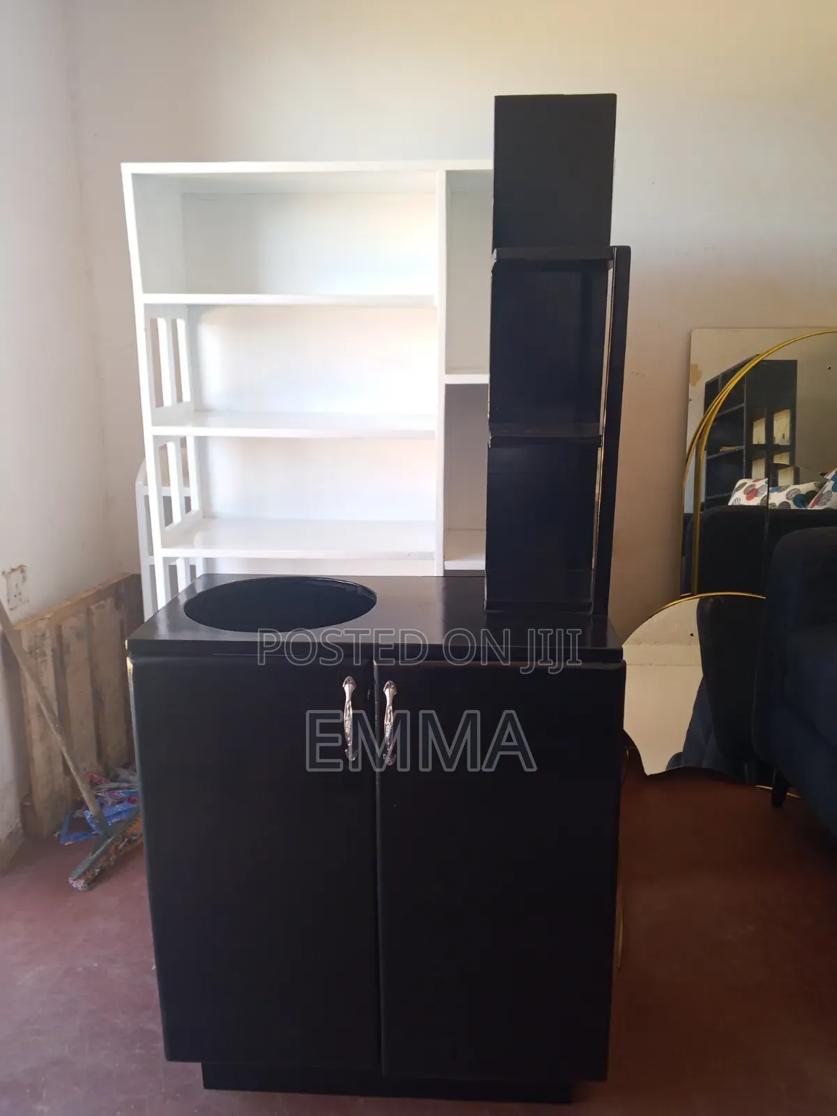Gas Stand and Cabinet