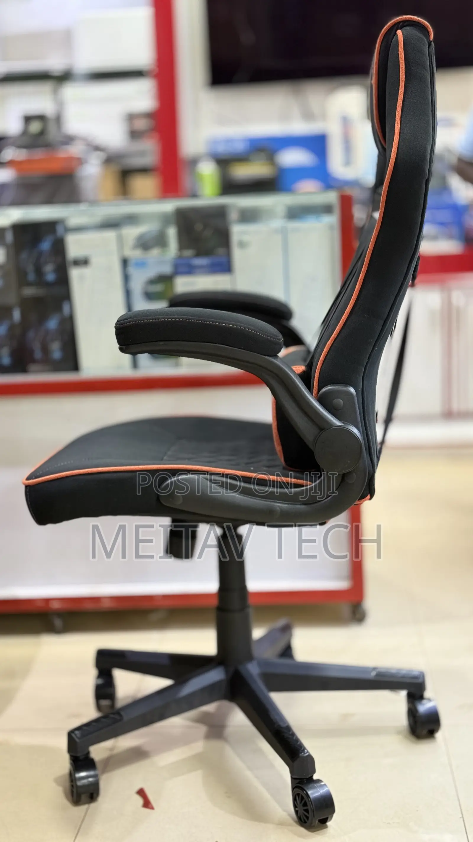 Porodo Gaming Chair With Fabric Covered Cushion